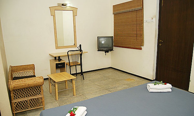Well Furnished Room Well Furnished Room
