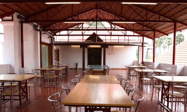 Bar Outer View Bar Outer View