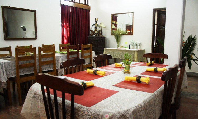 Dining Area Dining Area