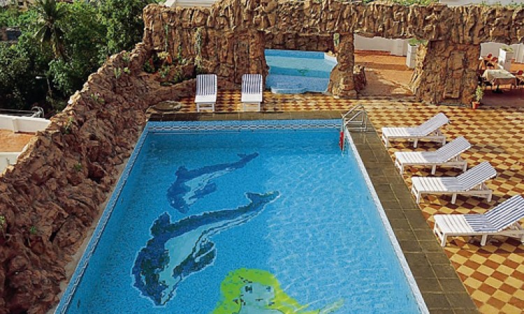 Swimming Pool Swimming Pool