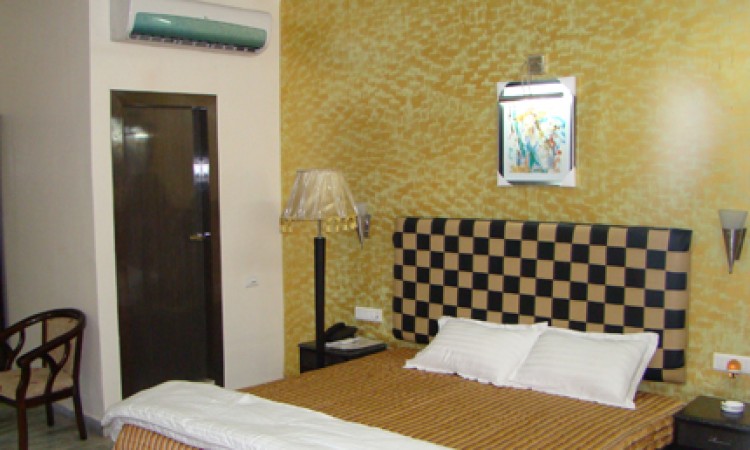 Comfortable Room Comfortable Room