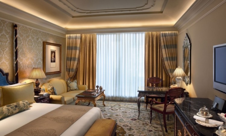 Royal Club Room Royal Club Room