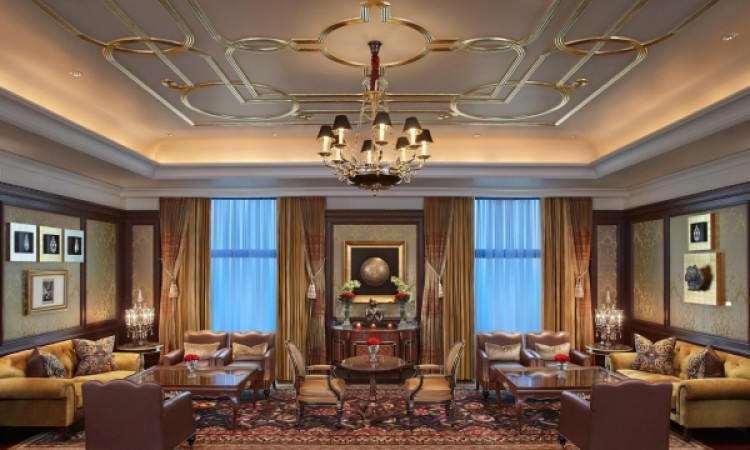 The Royal Club Lounge The Royal Club Lounge